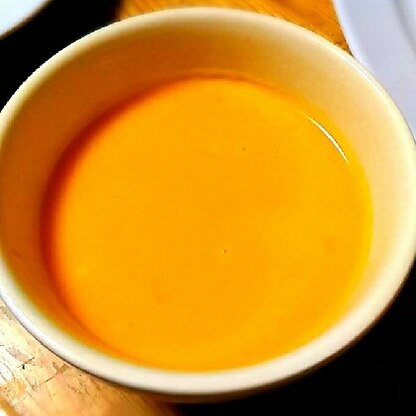 自家製のバターナッツかぼちゃで作ってみました!!
濃厚なスープでびっくりです(^_^)ﾉ